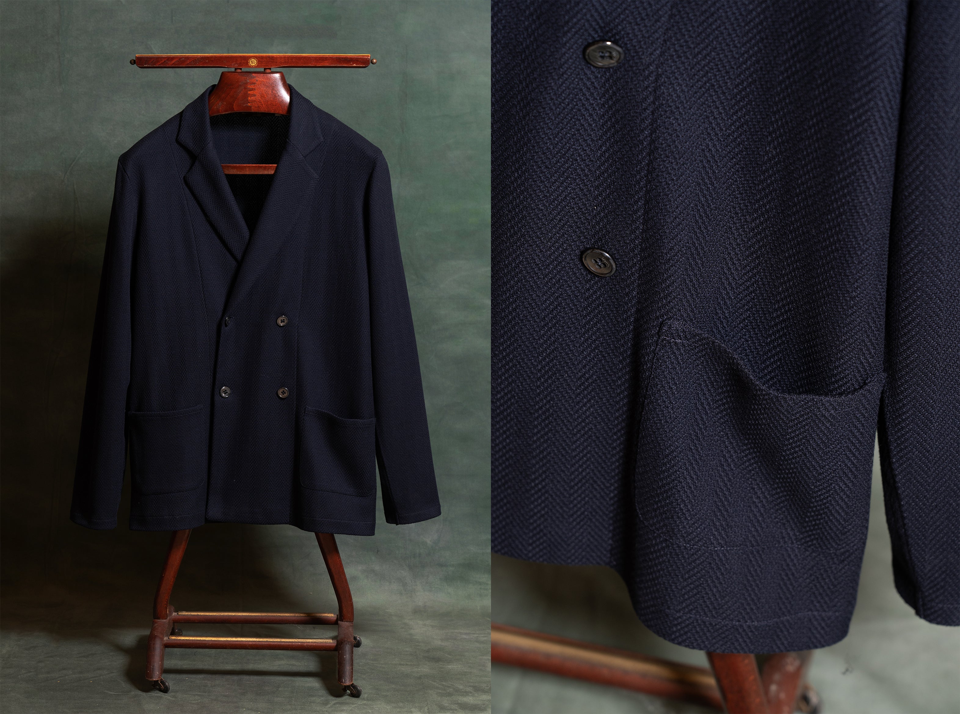 Giacca doppiopetto da uomo modello Tortona realizzata in jersey di lana blu spigato amisuraduomo sartoria Milano